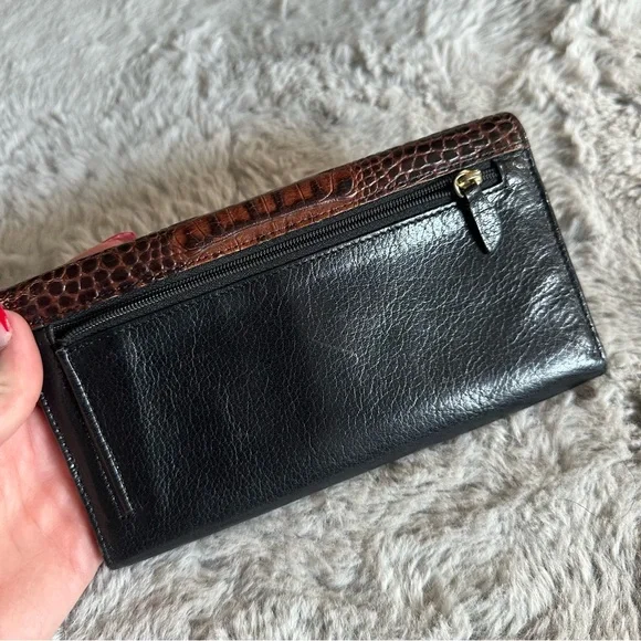 Brahmin Two-Tone Leather Tri-Fold Wallet Croc - Picture 13 of 16